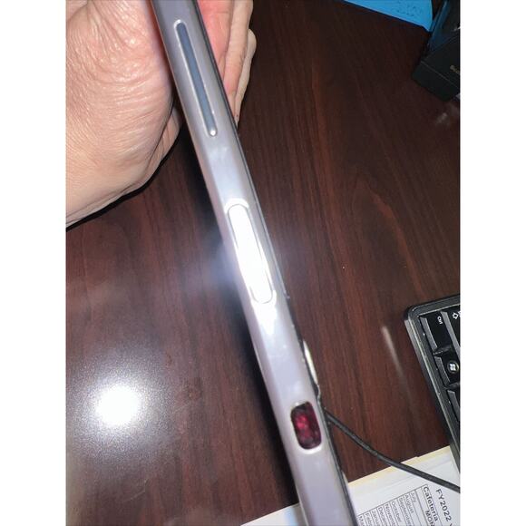 Samsung Galaxy Tablet Bundle 16GB Wi-Fi 4G 8 inch Black FOR PARTS NOT WORKING - Picture 6 of 8